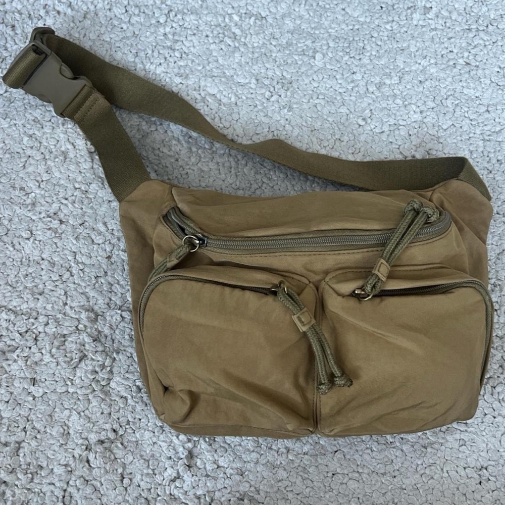 Universal Threads Fanny Pack
